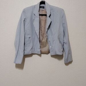 Light Blue Blazer with Tailored Style and Structured Design